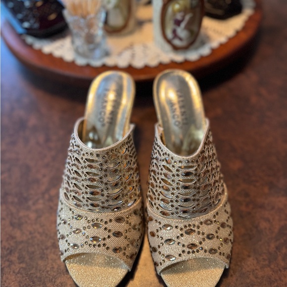 Valenti Franco Glittering Gold Heels Size 7 - Picture 6 of 10